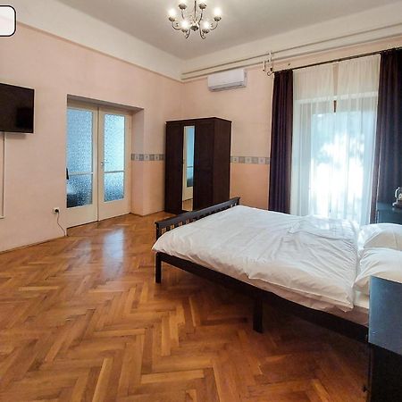 Gosztonyi Villa Сиофок Екстериор снимка