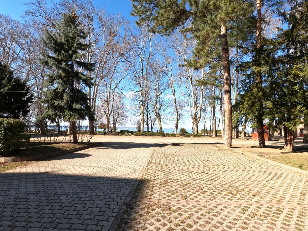 Gosztonyi Villa Сиофок Екстериор снимка