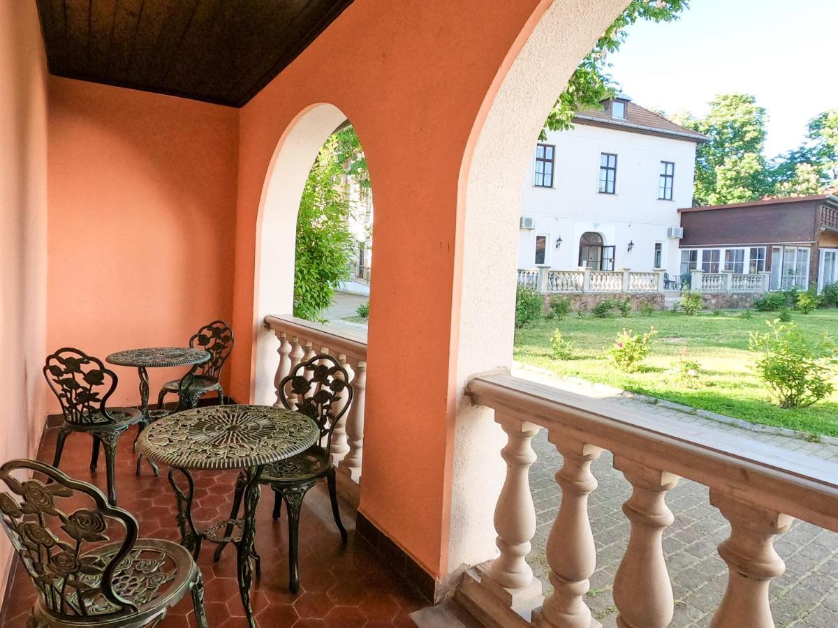 Gosztonyi Villa Сиофок Екстериор снимка